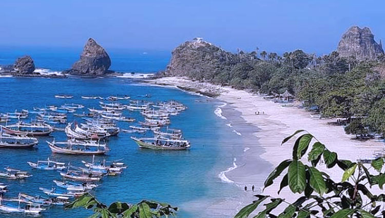 pantai papuma jember